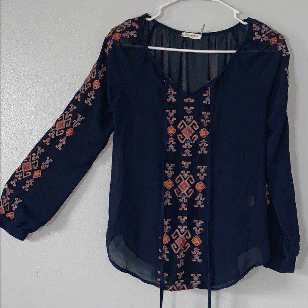 💙BLU PEPPER EMBROIDERED BLOUSE💙